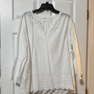 Old Navy Elegant White Blouse with Eyelet Design